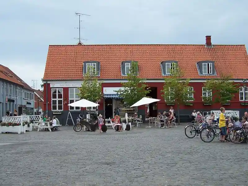AAkirkebySquare – Aakirkeby